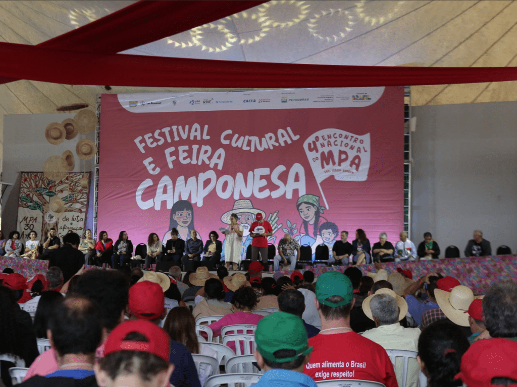 Those who feed Brazil deserve respect: 4th National Meeting of Small Farmers Movement in Brazil